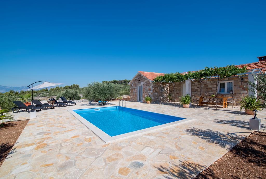 Holiday Home My Summer House Supetar Buitenkant foto